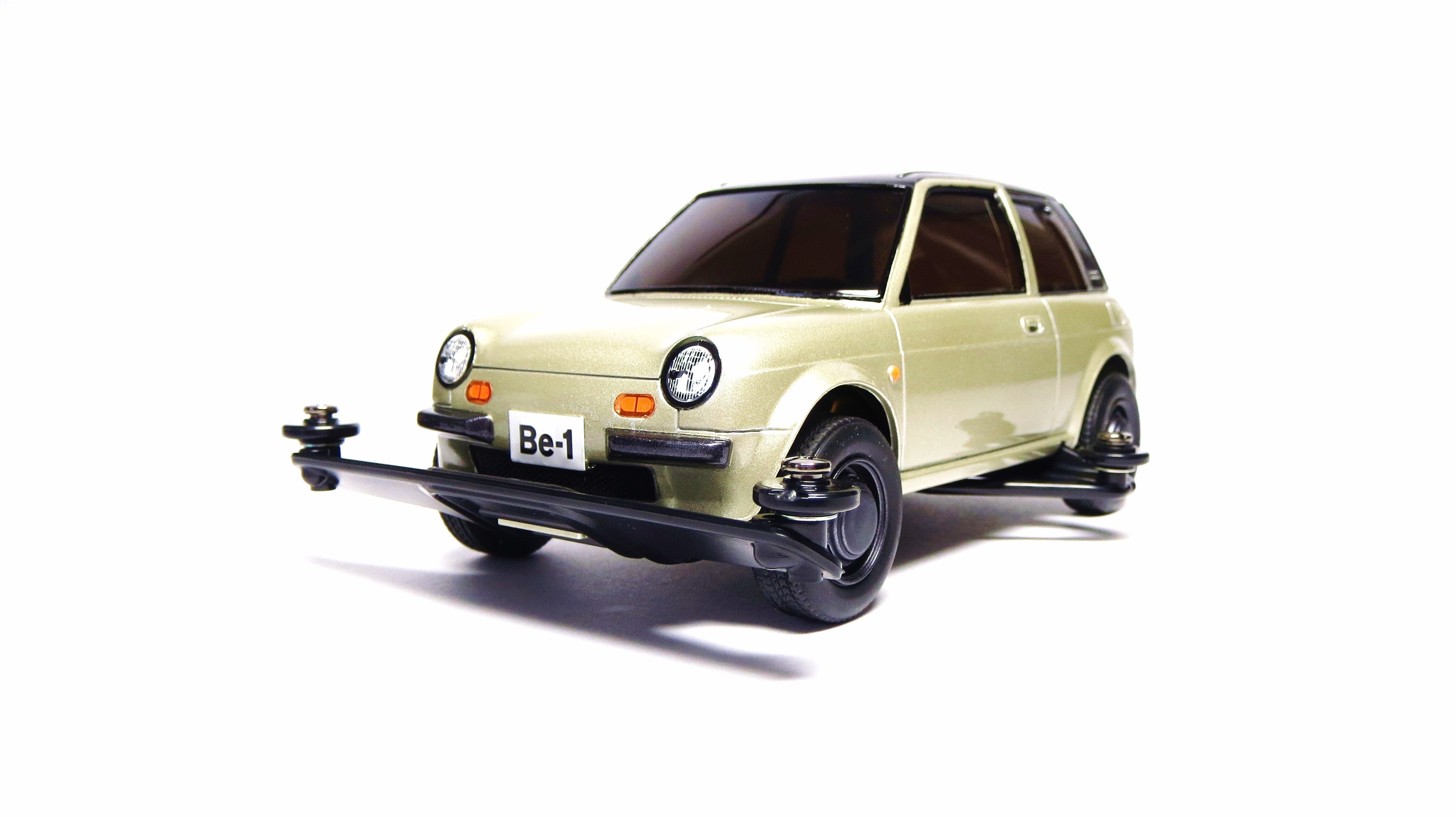 NISSAN Be-1 Champagne Gold