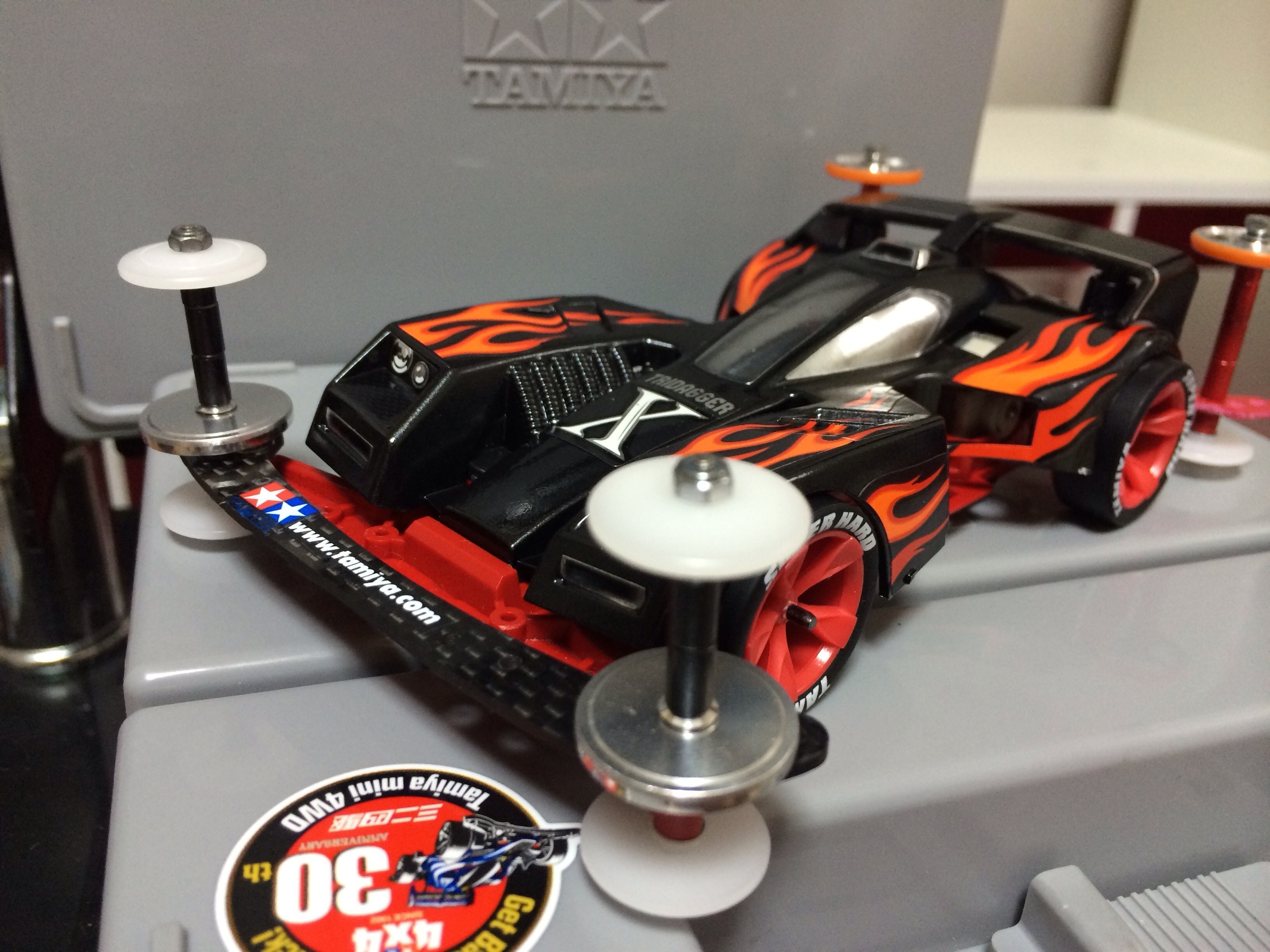 ミニ四駆　完成品　フェンスカー　トライダガーX ミニ四駆 トライダガーX 完成品 - メルカリ