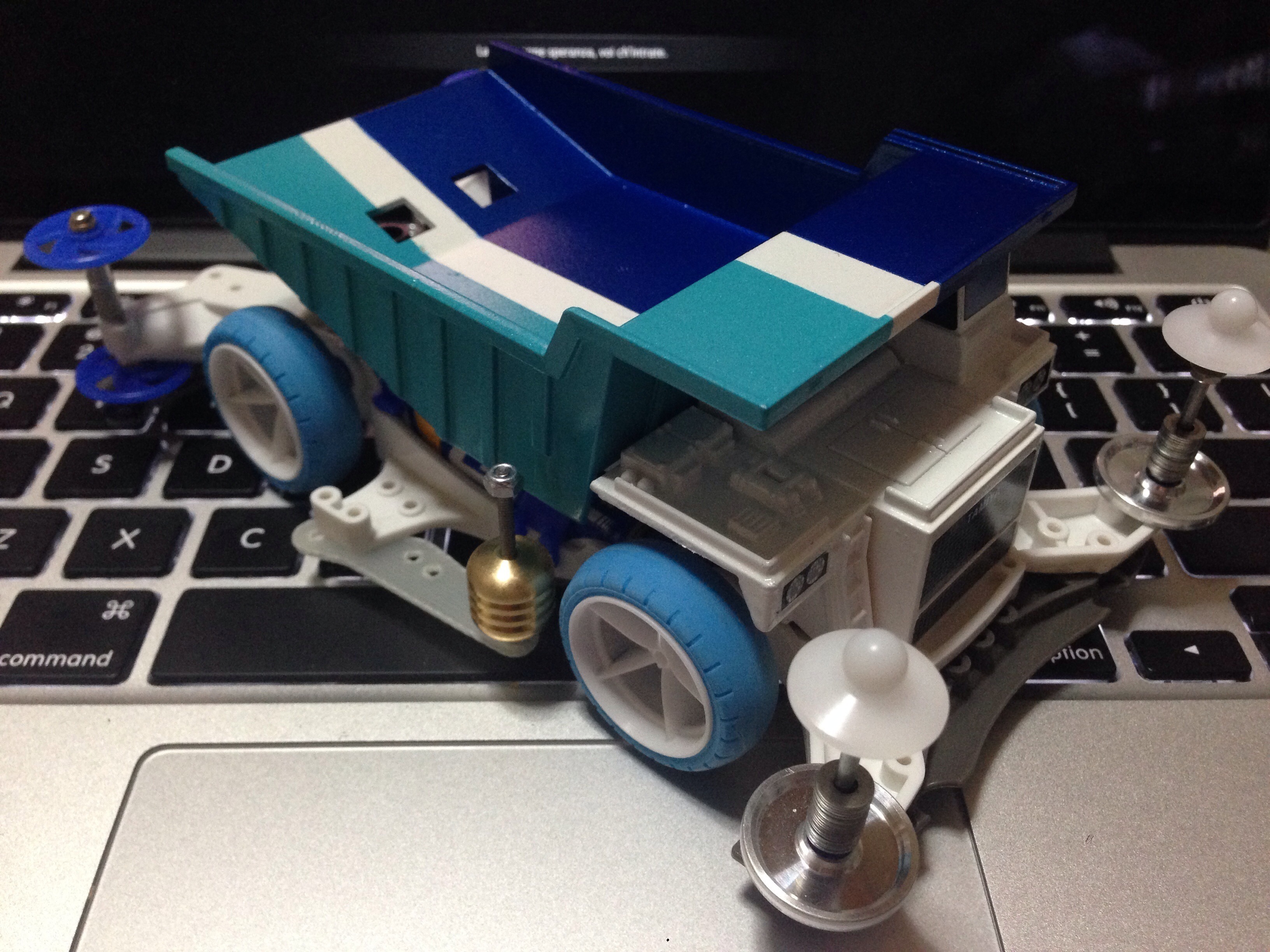 12号ダンプ(オシカダンプ)