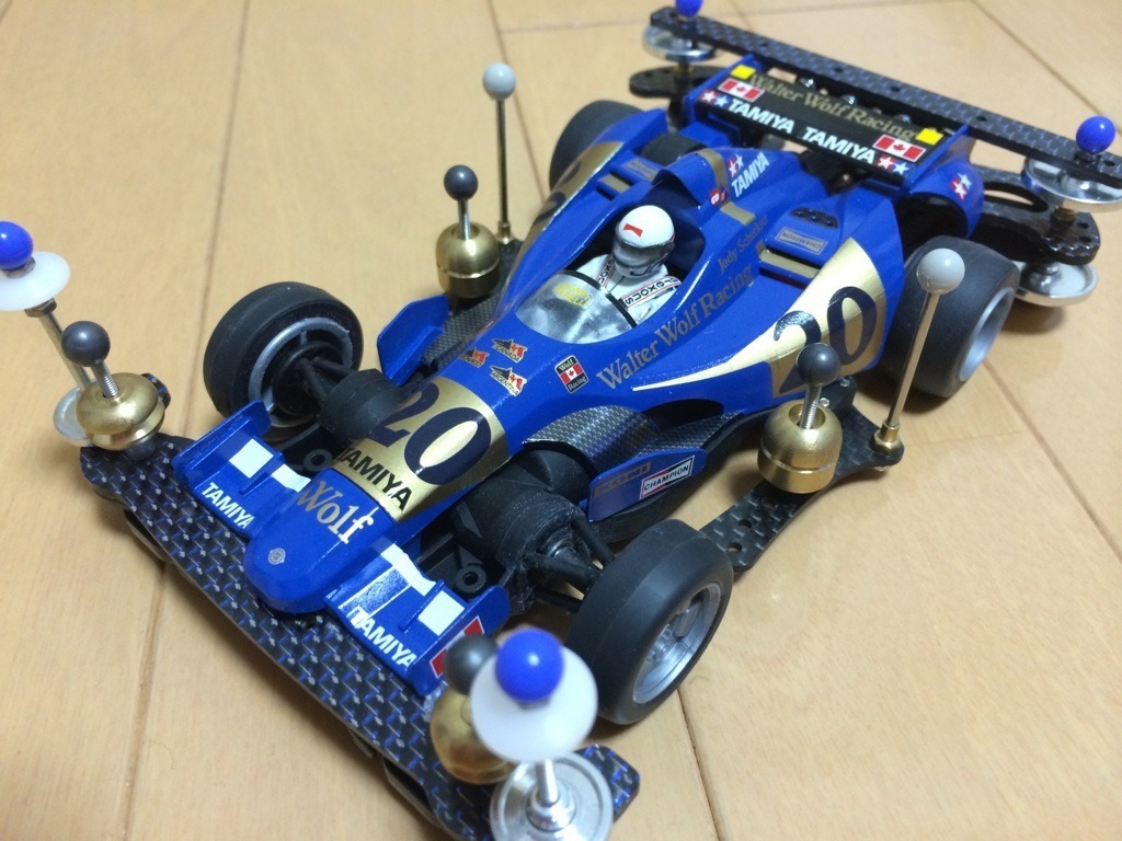 ウオルターウルフWR1風フレイムアスチュート