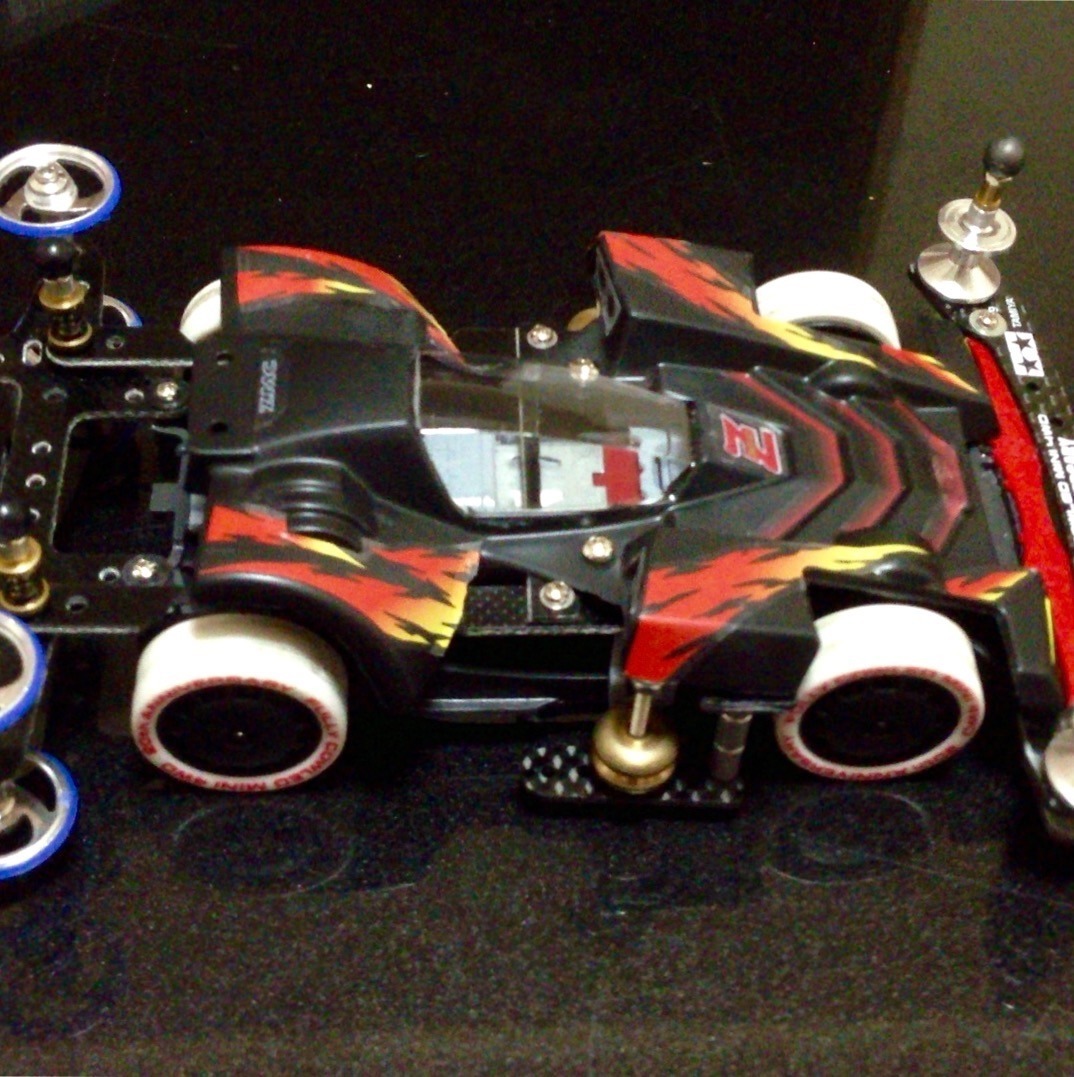 ミニ四駆　トライダガーzmc ポリカボディ　カスタム　MAシャーシ仕様 タミヤ ミニ四駆特別企画 ネオトライダガーZMC カーボン