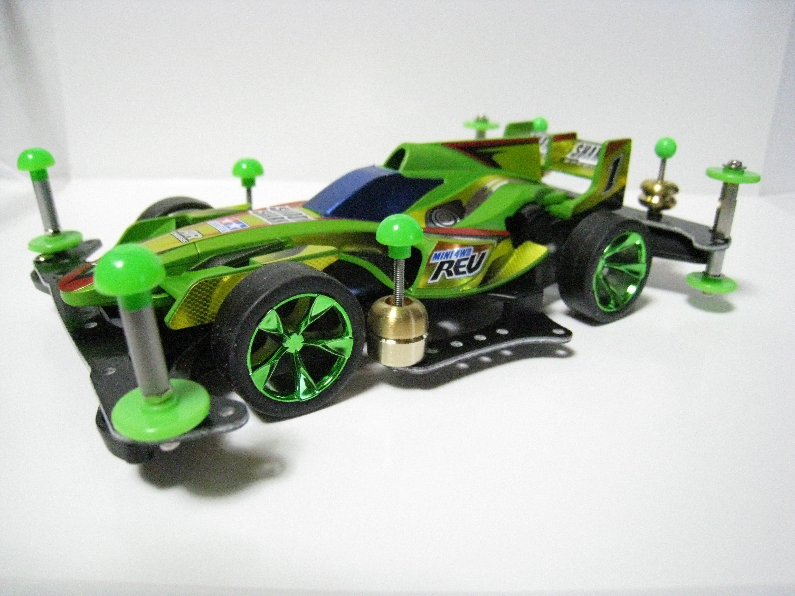 ミニ四駆　完成品　シャドウシャーク　 ストッククラス仕様　提灯　AT　カスタム mini4wd】ミニ四駆REVシリーズ シャドウシャークを組み立てて