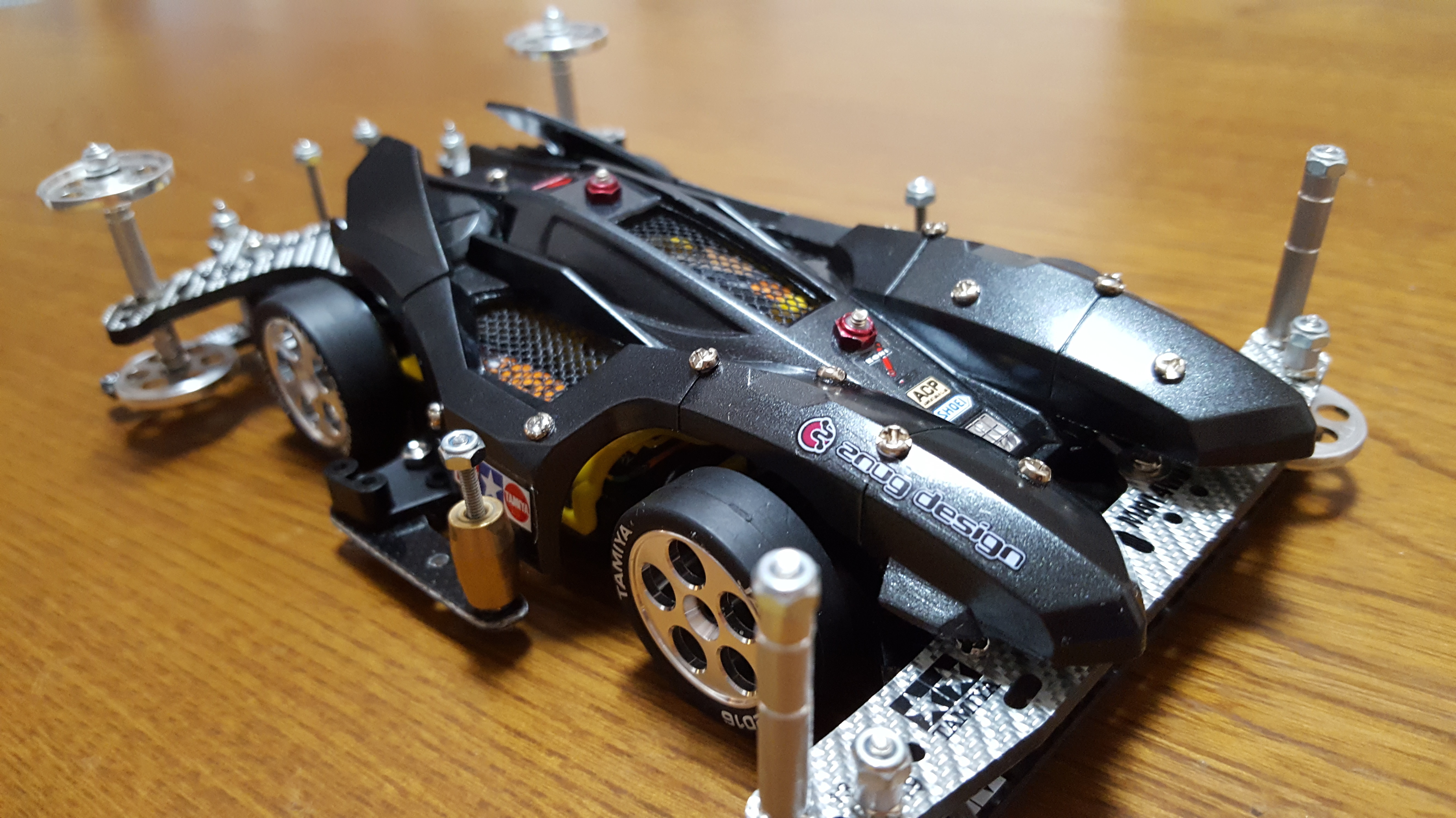 タミヤ ミニ四駆 ゴッドバーニングサン　完成品 518VgUVT-IL._AC_UF350,