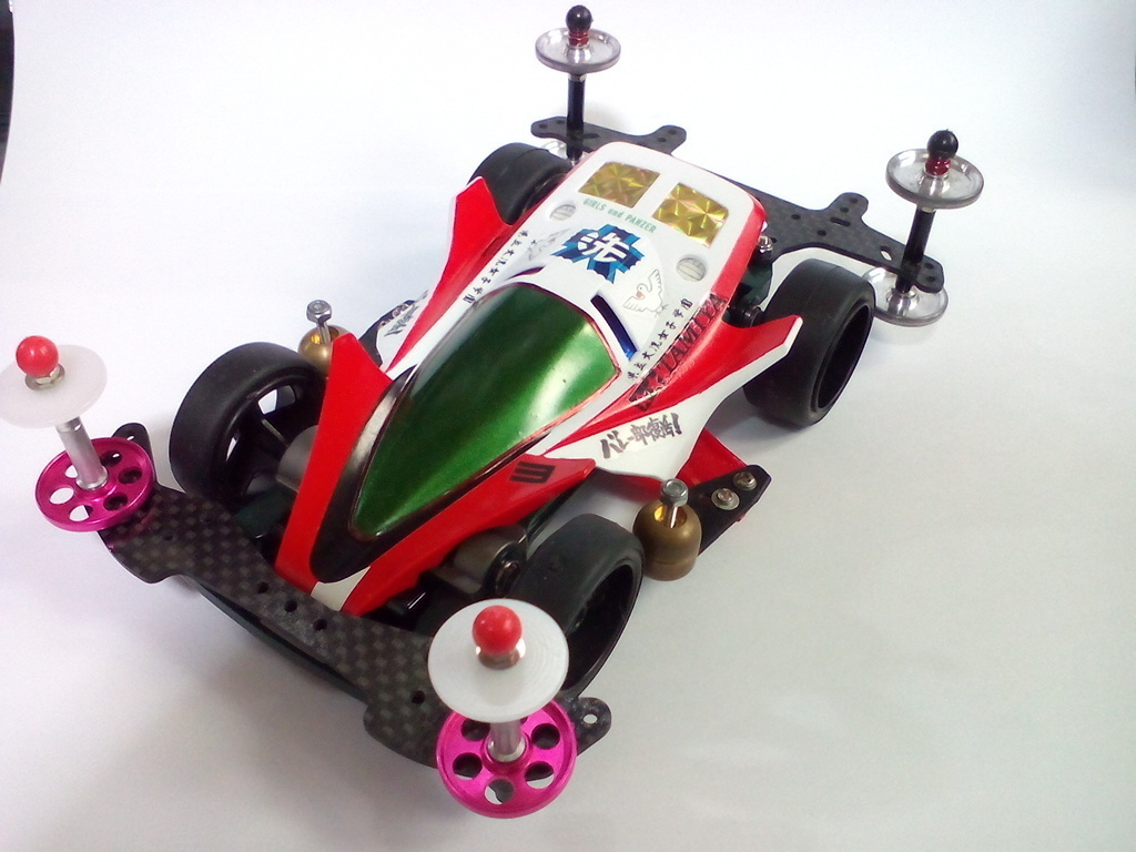 スーパーミニ四駆シリーズNO.4 ビッグ・バン・ゴースト タミヤ 1/32 スーパーミニ四駆シリーズ ビッグ バン ゴースト
