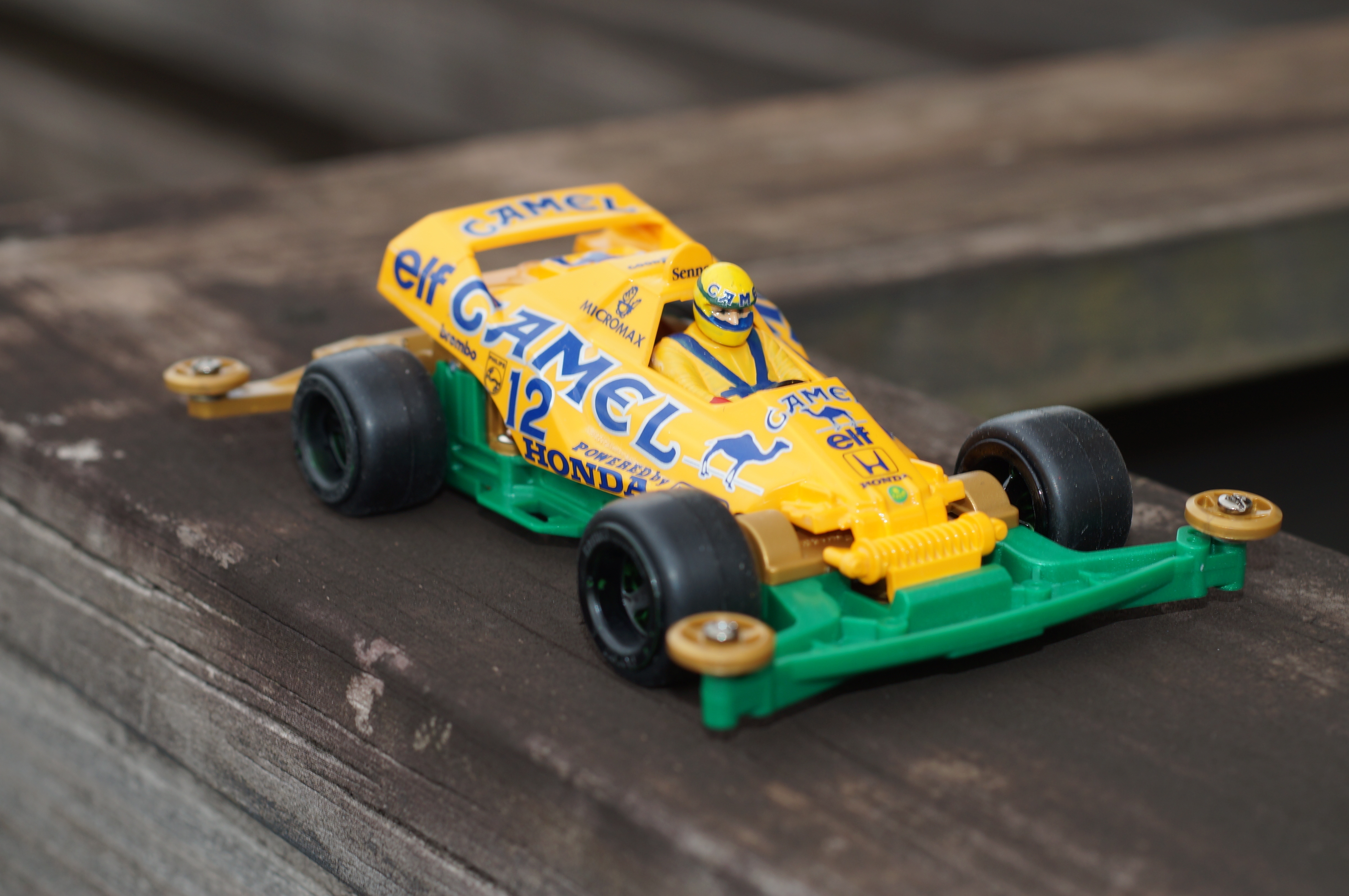 F1ミニ四駆 ロータス・ホンダ／アイルトン・セナ搭乗風 スーパーセイバー(ミニ四駆ホーク)