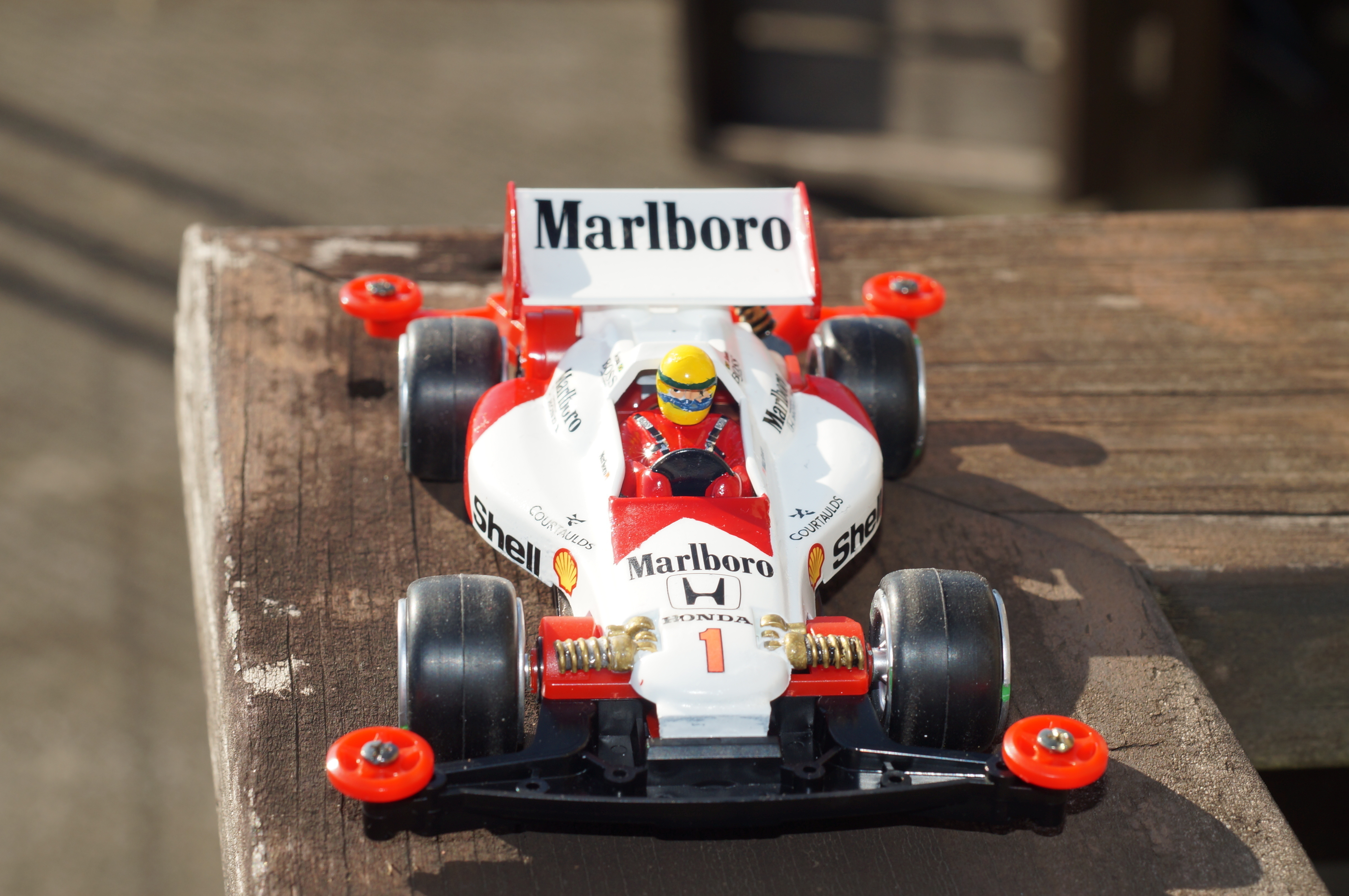 新品■当時物■F1ミニ四駆３個 DSC09761.JPG
