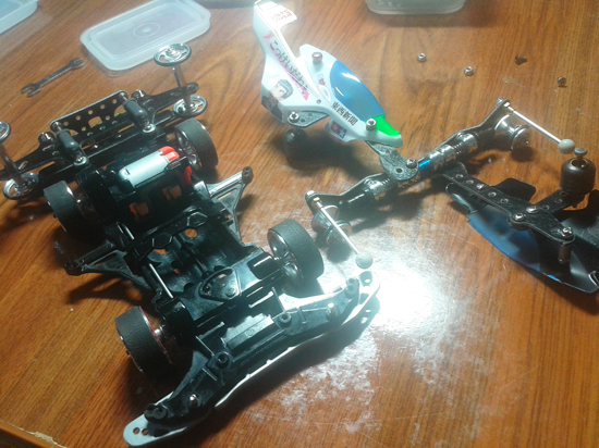 究極のミニ四駆? 究極vs至高 美味しんぼスペシャル 分割提灯搭載 - サブ画像4